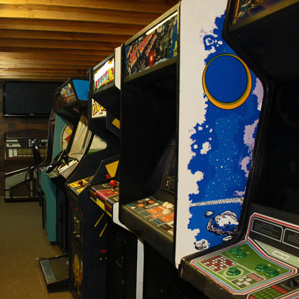 Stand Up Arcade Games Movie Prop Rentals